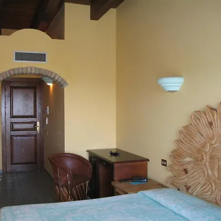 Dell'ancora Ξενοδοχείο 3*